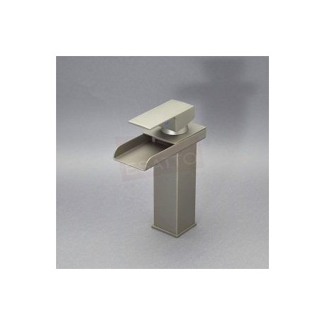 LLAVE MONOMANDO PARA BAÑO BAJO GRIS MATE CASCADA GB-057